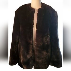 NWOT Gap Women's Faux Fur Winter Coat Jacket XS Available in Black